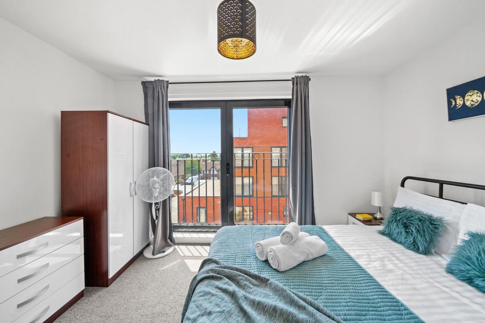 One And Two Bed Apartments Slough Near Heathrow 科恩布鲁克 外观 照片