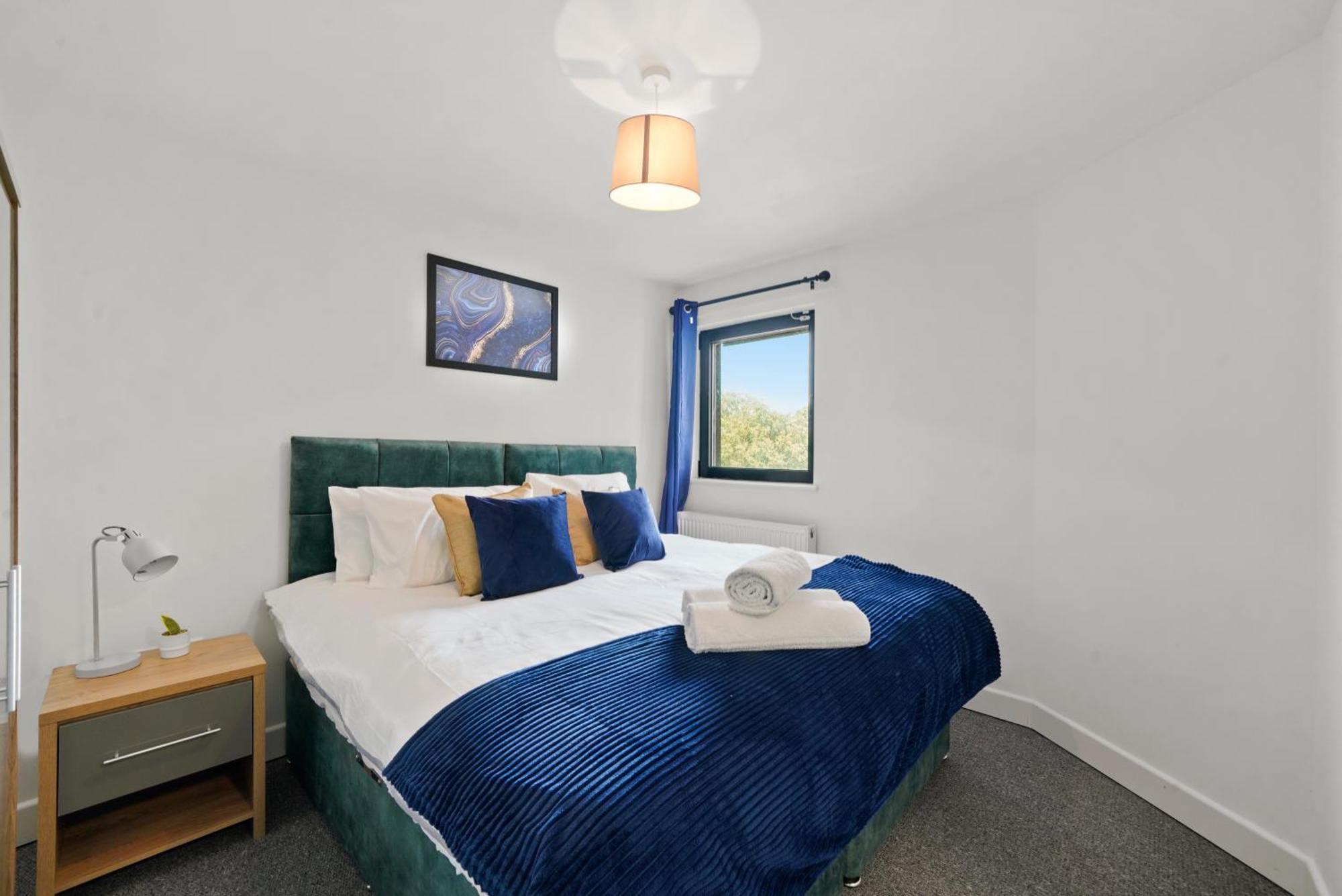 One And Two Bed Apartments Slough Near Heathrow 科恩布鲁克 外观 照片