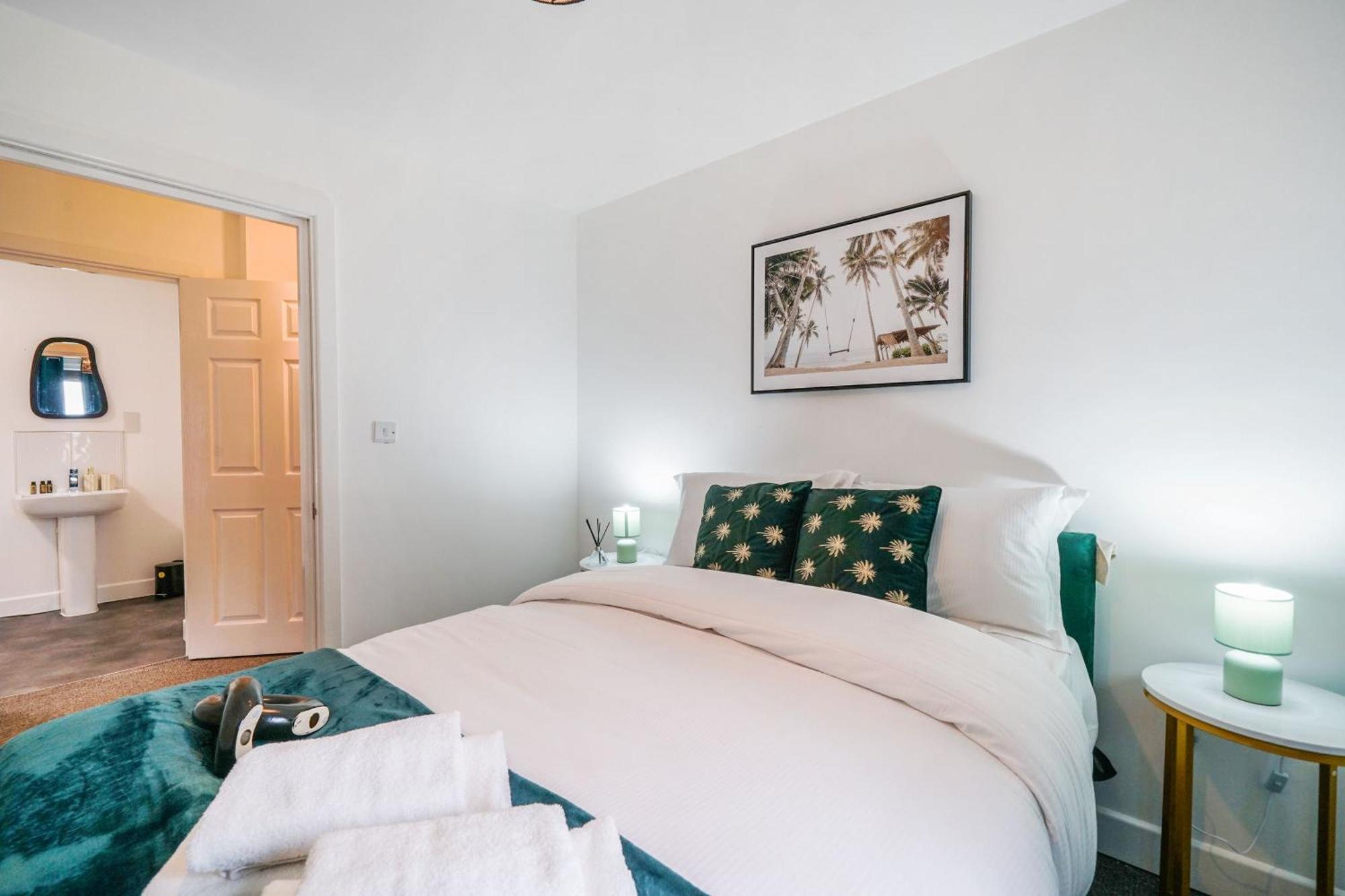 One And Two Bed Apartments Slough Near Heathrow 科恩布鲁克 外观 照片