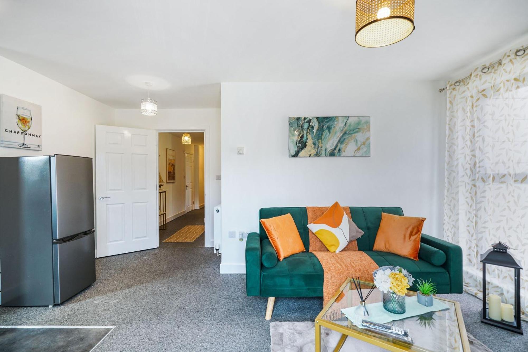 One And Two Bed Apartments Slough Near Heathrow 科恩布鲁克 外观 照片