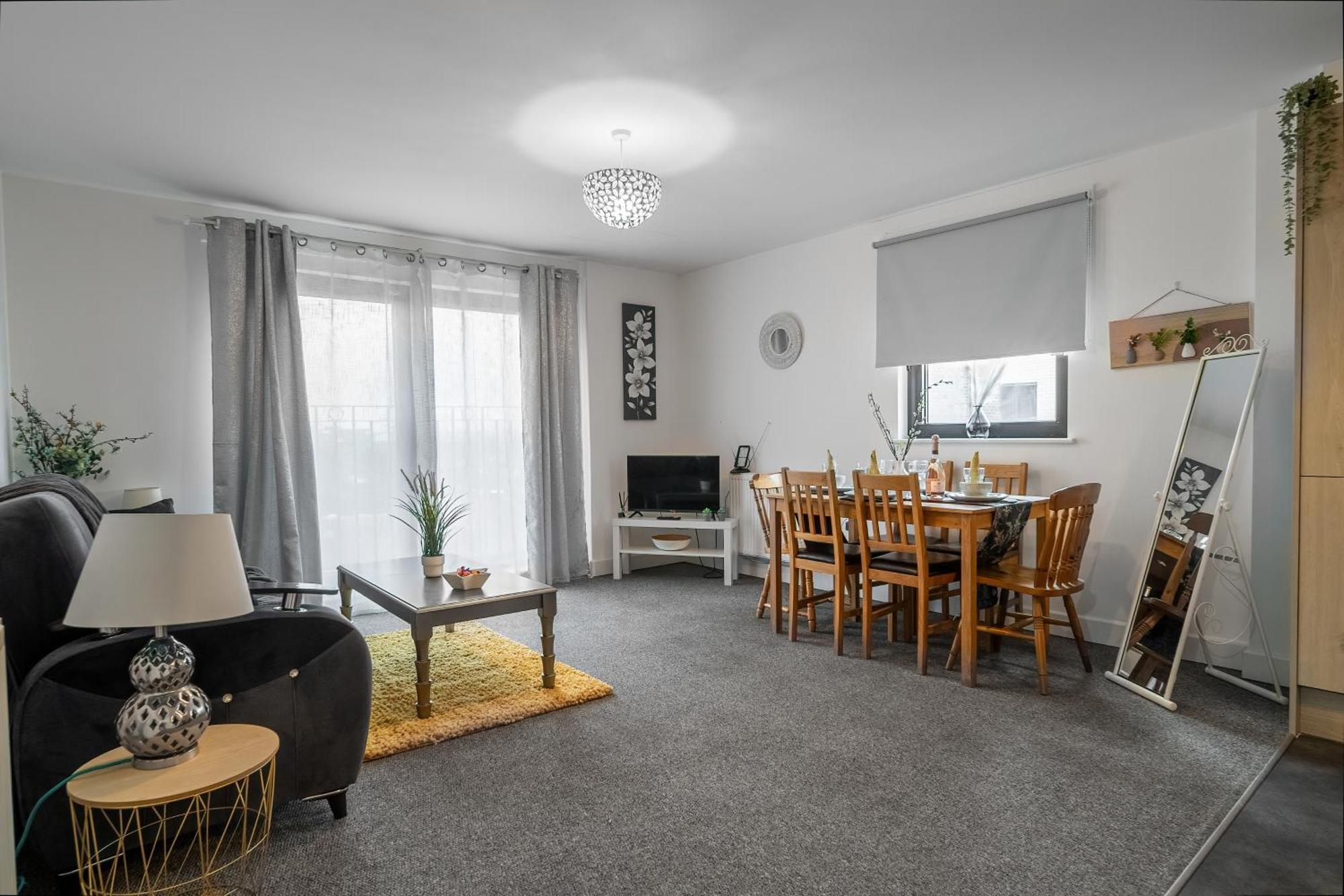 One And Two Bed Apartments Slough Near Heathrow 科恩布鲁克 外观 照片