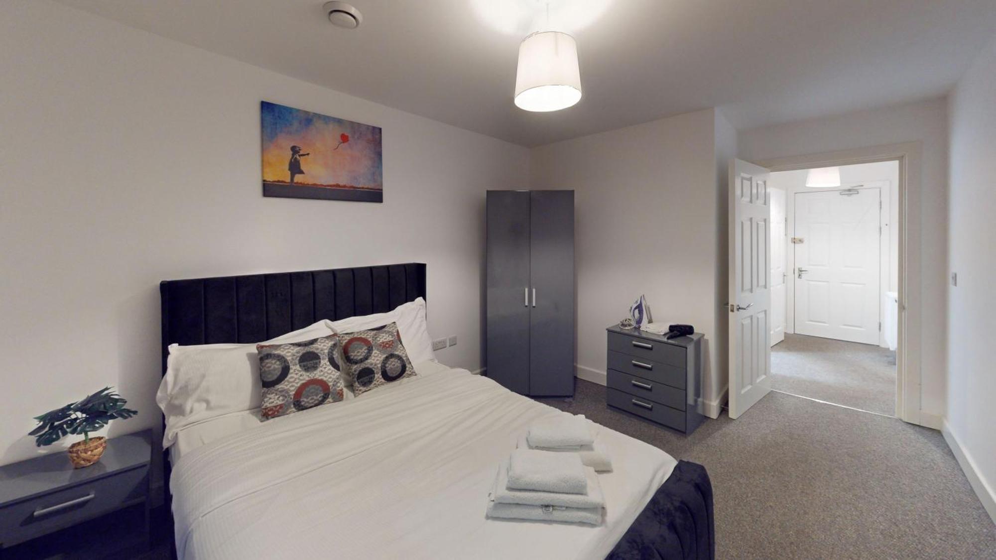 One And Two Bed Apartments Slough Near Heathrow 科恩布鲁克 外观 照片